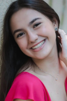 Clarah Passos